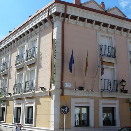 Hostal Virgen Del Villar Laguna de Duero Kültér fotó