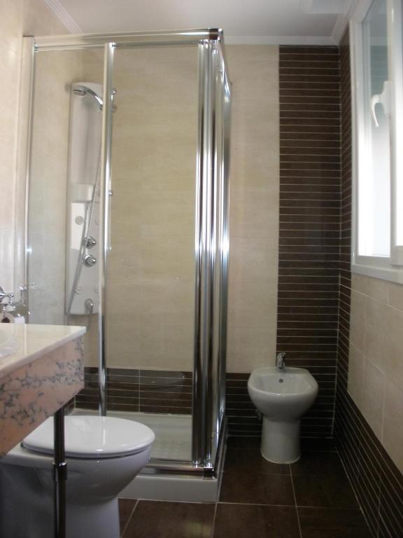 Hostal Virgen Del Villar Laguna de Duero Szoba fotó