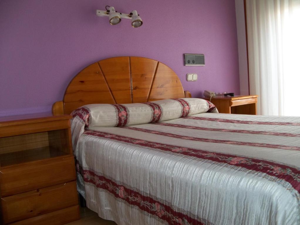 Hostal Virgen Del Villar Laguna de Duero Szoba fotó